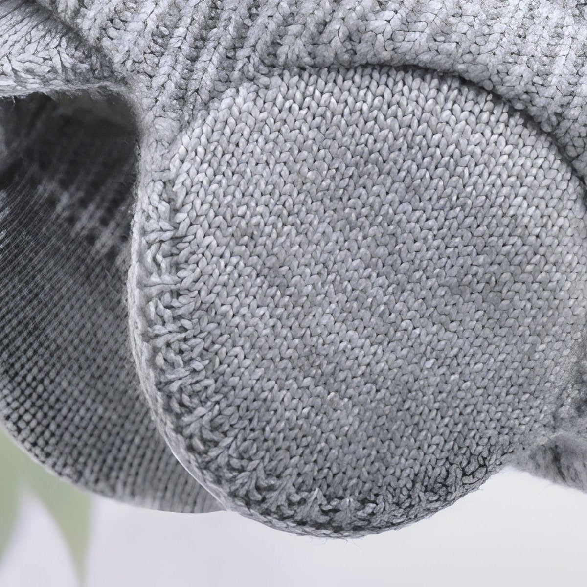 Bonnet d’hiver tricoté avec cache-oreilles et visière | Montevall - Montevall