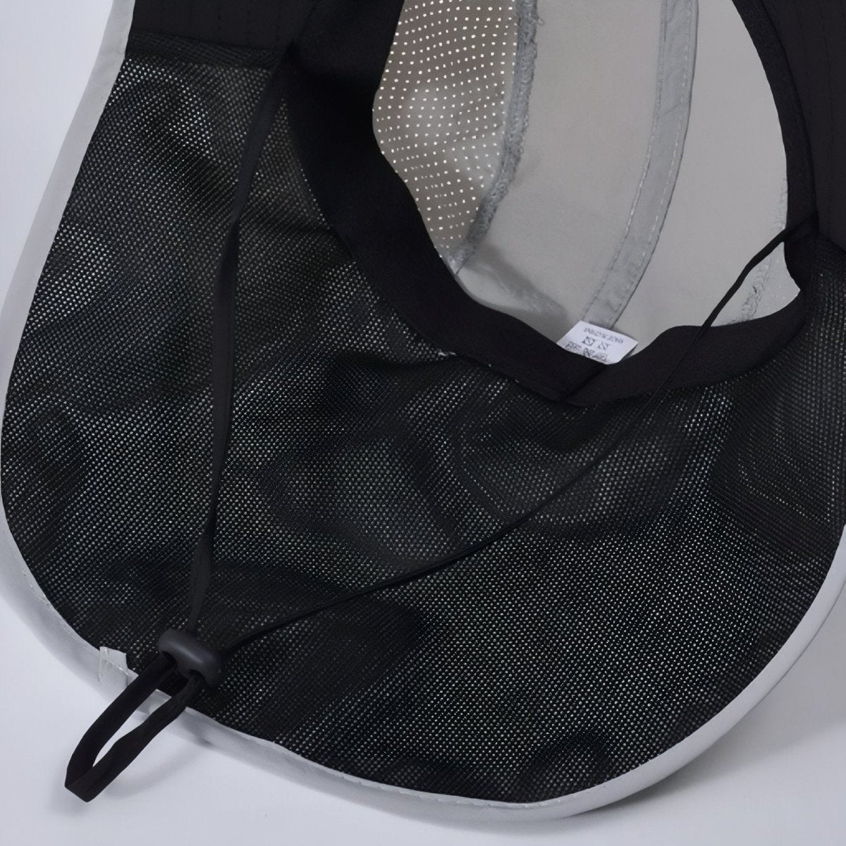 Chapeau de randonnée léger avec protection nuque | Montevall - Montevall