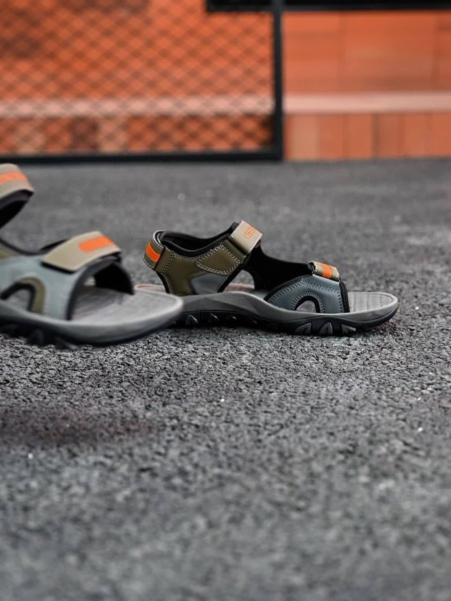 Sandales antidérapantes respirantes à scratch pour homme | Montelac - Montelac