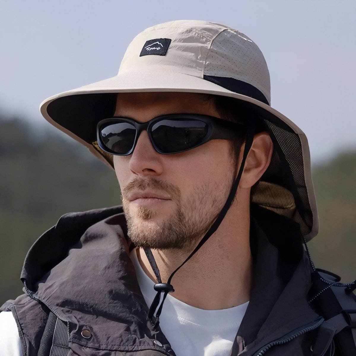 Chapeau de randonnée léger avec protection nuque | Montevall - Montevall